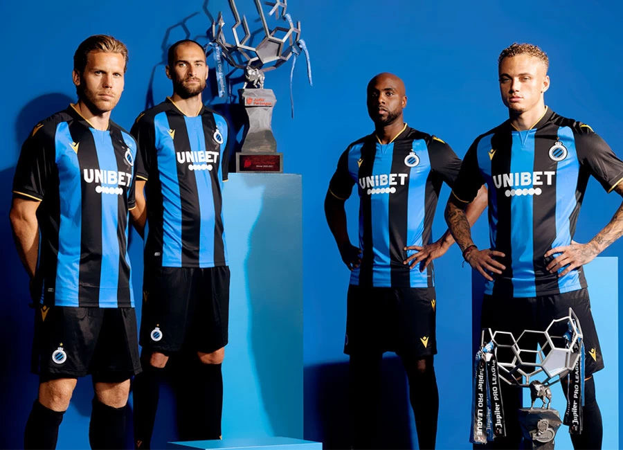 Club Brugge 2021-22 Macron Home Kit