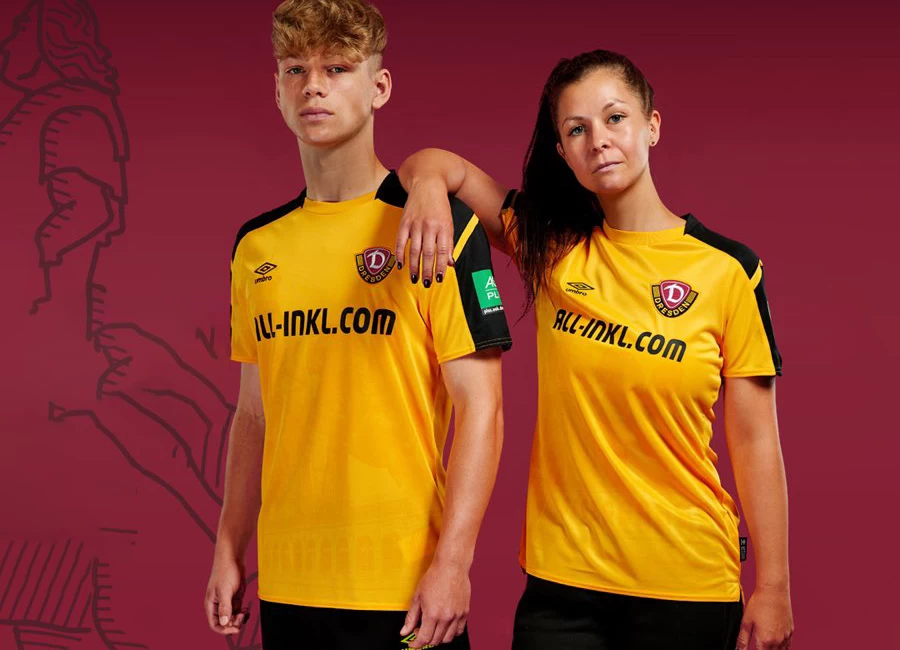 Dynamo Dresden 2021-22 Umbro Home Kit #sgd1953 #umbro #unitedbycolour #DynamoDresden