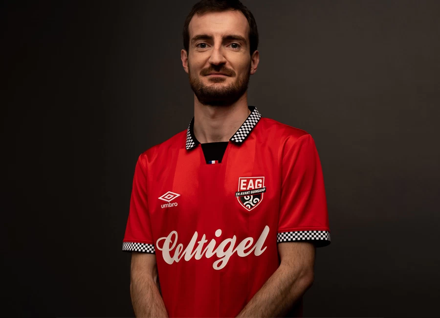 EA Guingamp 2021-22 Umbro Home Shirt #EAGuingamp #EnAvantGuingamp #umbro #WarRaok #TeamEAG