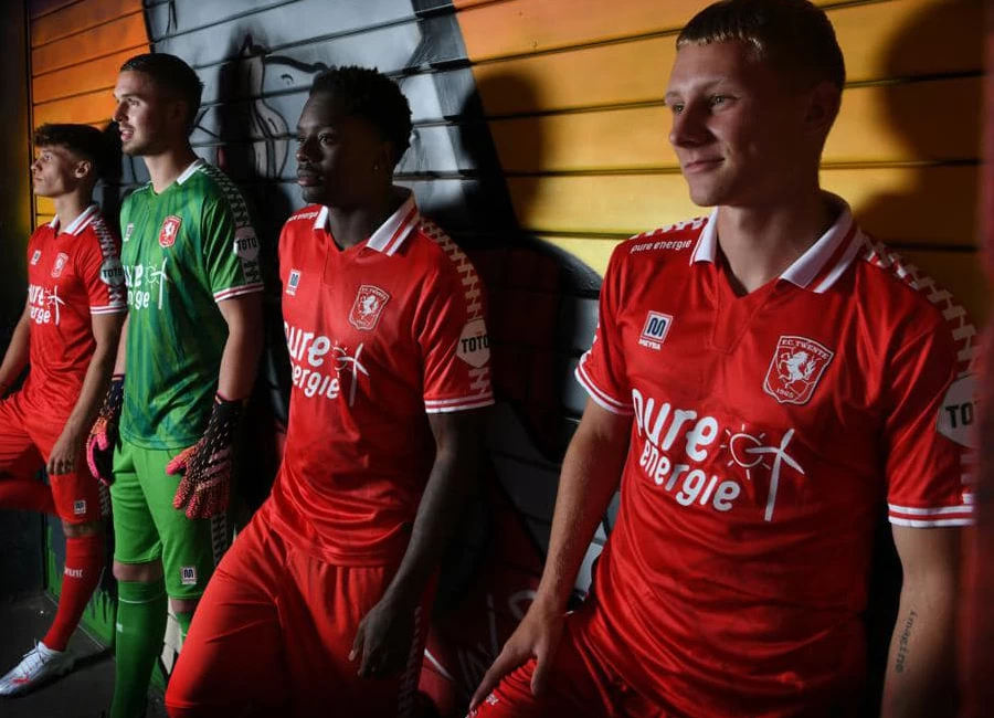 FC Twente 2021-22 Meyba Home Kit