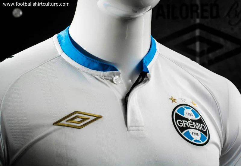 Gremio 2015 Umbro Away Football Shirt