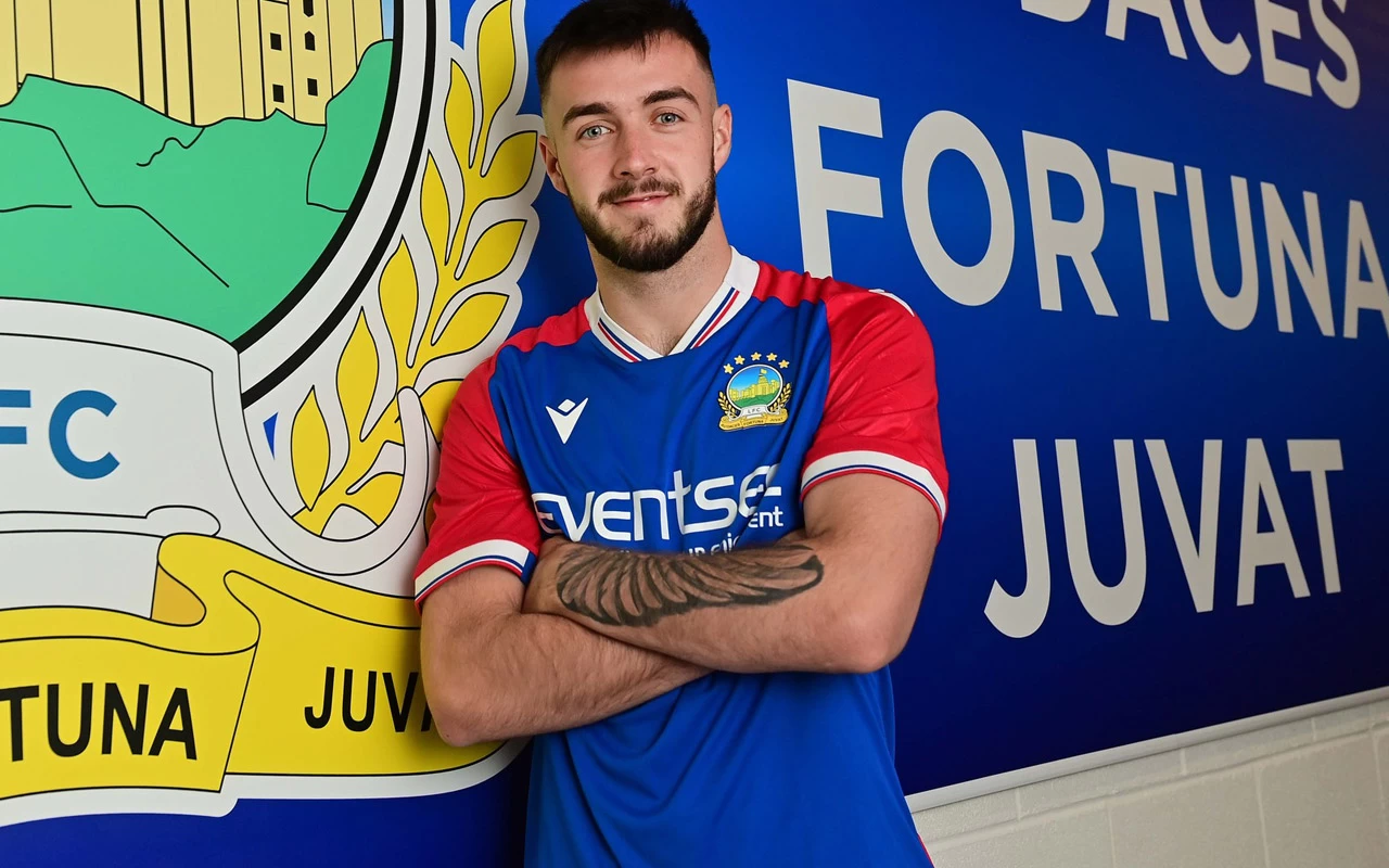 Linfield FC 2023-24 Macron Home Kit