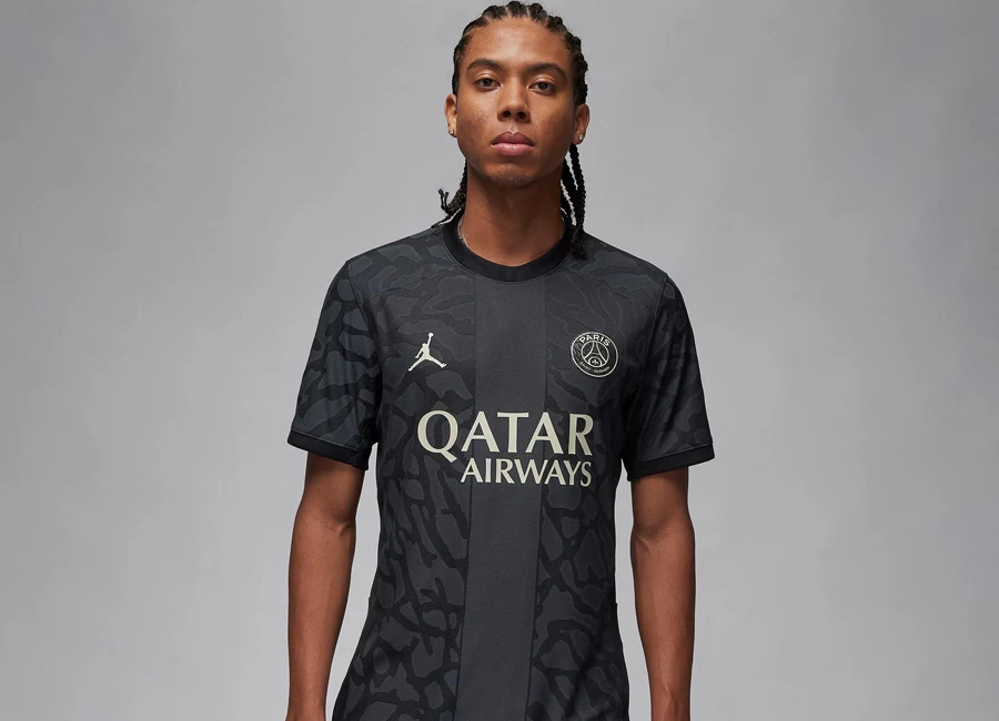 Paris Saint-Germain 2023-24 Jordan Third Kit