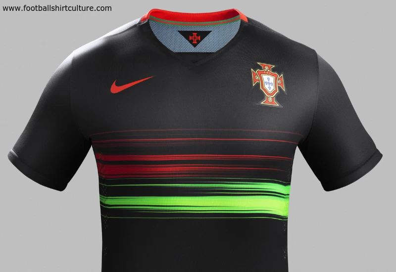 Portugal 2015-2016 Nike Away Football Shirt