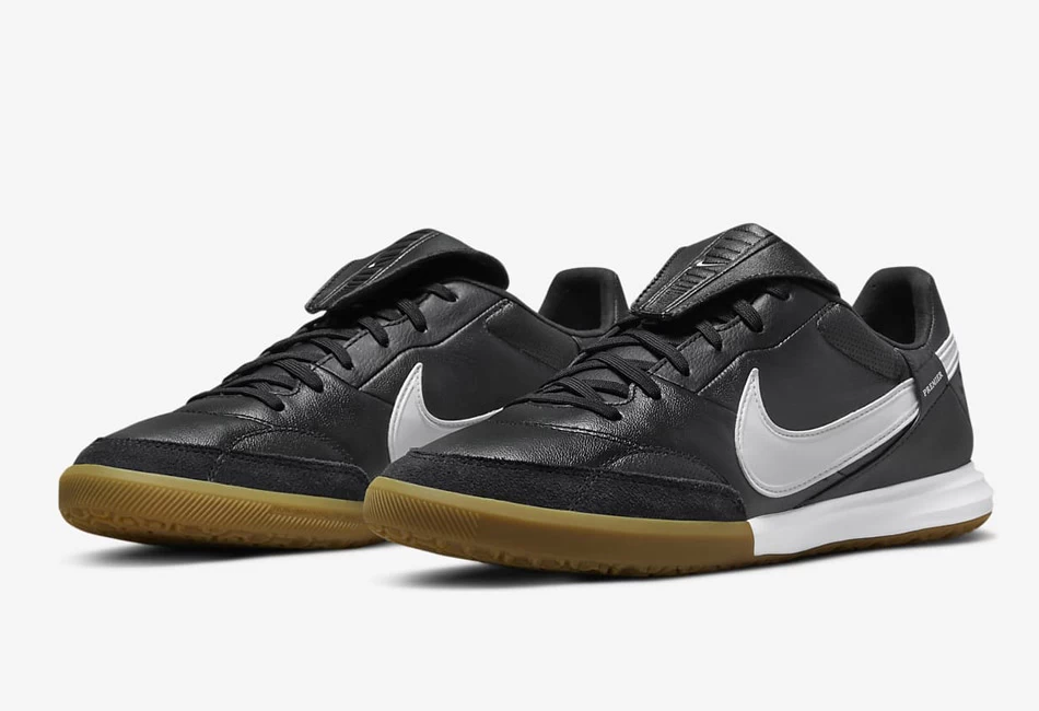 The Nike Premier 3 IC - Black / White