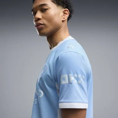 manchester_city_26_27_puma_home_kit_2.jpg