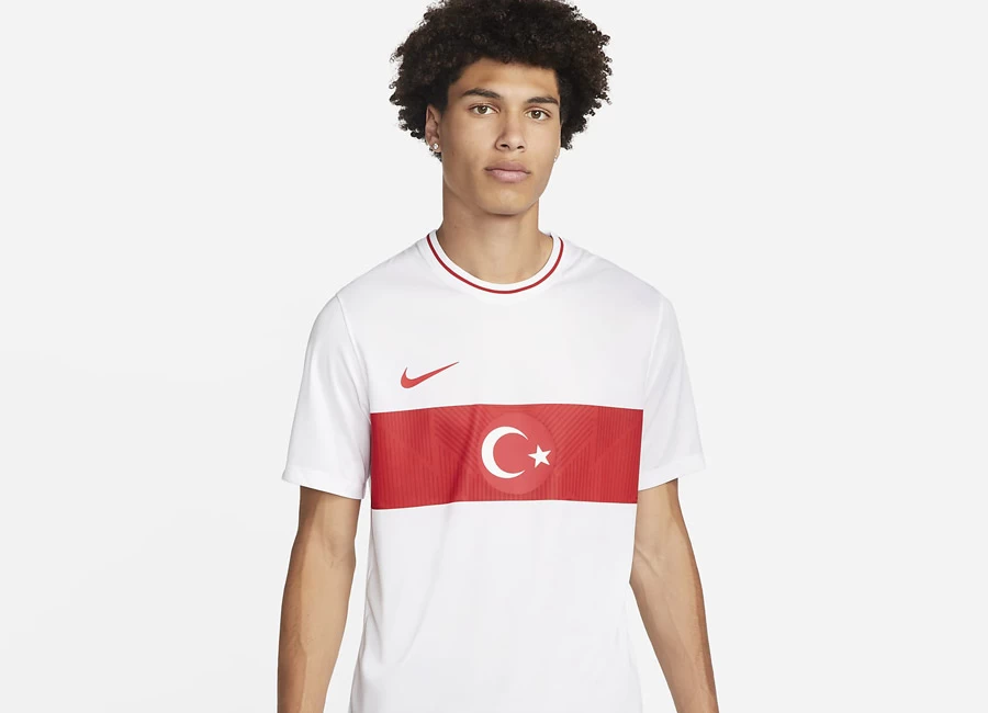 Turkey 2022-23 Nike Home Kit