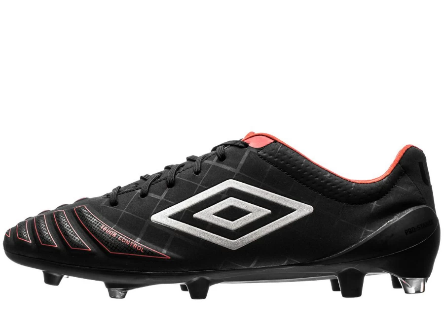 Umbro UX Accuro Pro HG - Black / Metallic / Grenadine