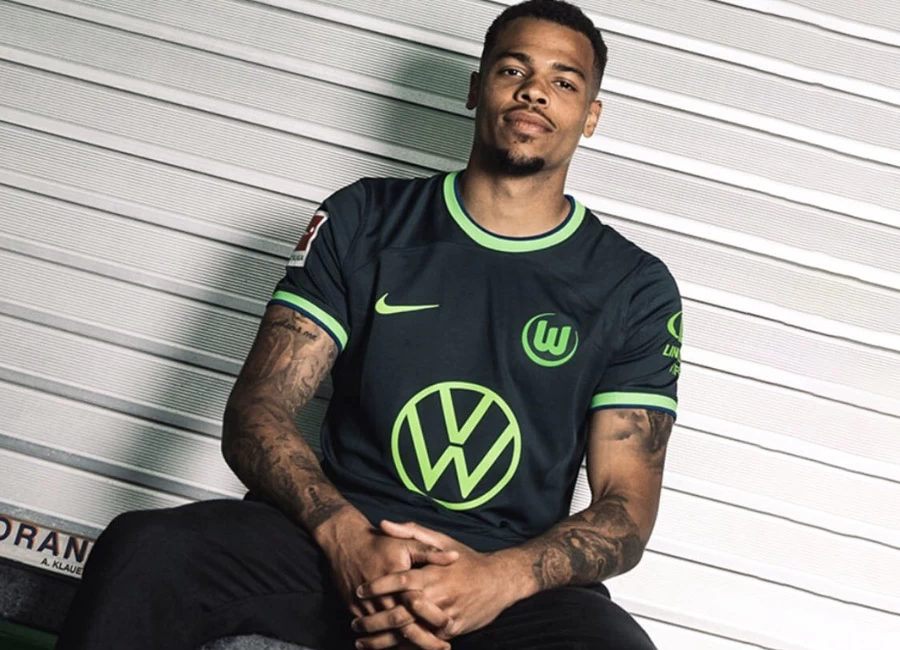 VfL Wolfsburg 2022-23 Nike Away Kit